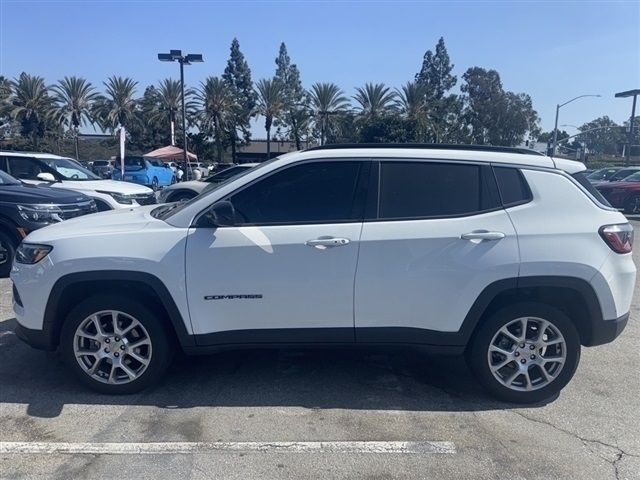 2022 Jeep Compass Latitude Lux