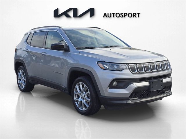 2022 Jeep Compass Latitude Lux