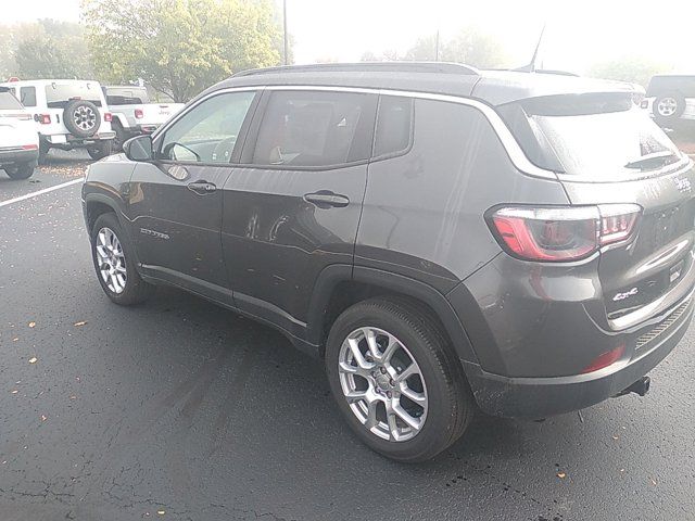 2022 Jeep Compass Latitude Lux