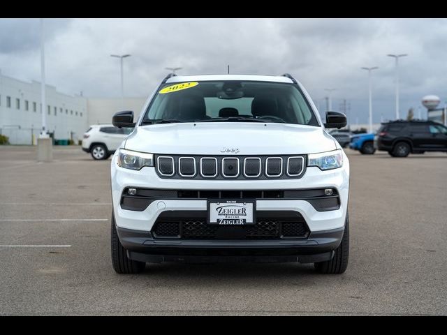 2022 Jeep Compass Latitude Lux