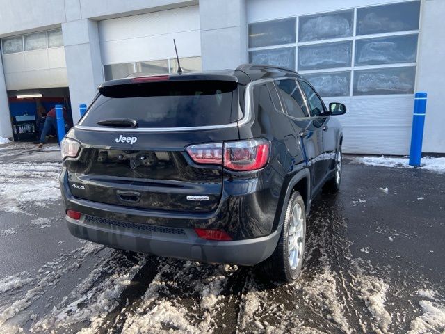 2022 Jeep Compass Latitude Lux