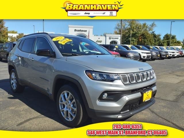 2022 Jeep Compass Latitude Lux