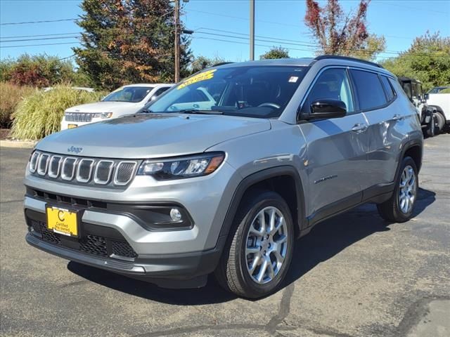 2022 Jeep Compass Latitude Lux