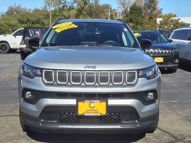 2022 Jeep Compass Latitude Lux