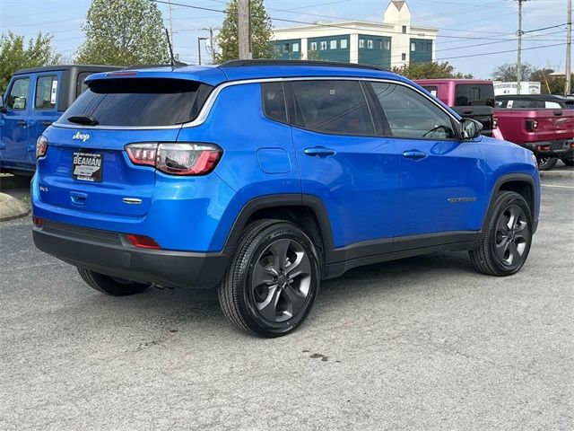 2022 Jeep Compass Latitude Lux