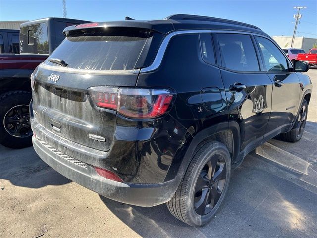 2022 Jeep Compass Latitude Lux