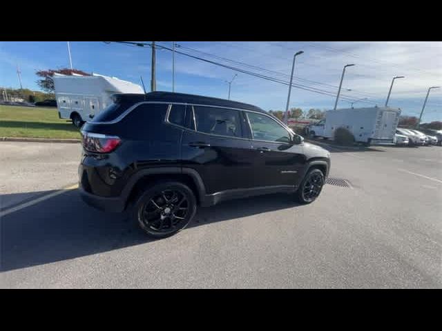 2022 Jeep Compass Latitude Lux