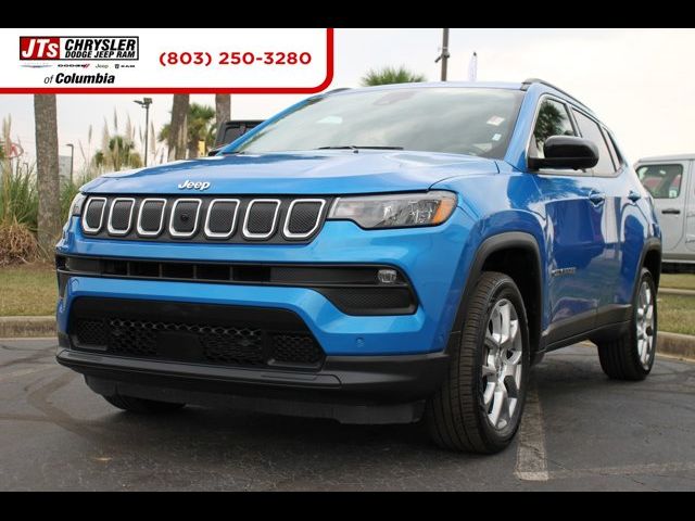 2022 Jeep Compass Latitude Lux