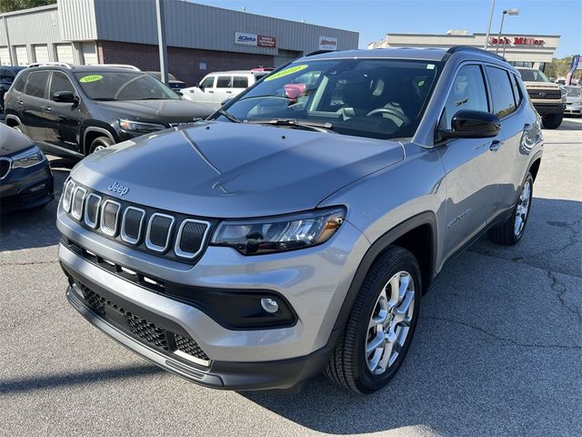 2022 Jeep Compass Latitude Lux