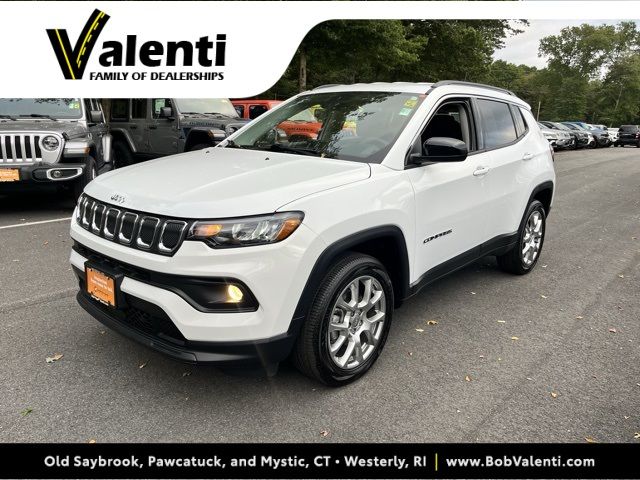 2022 Jeep Compass Latitude Lux