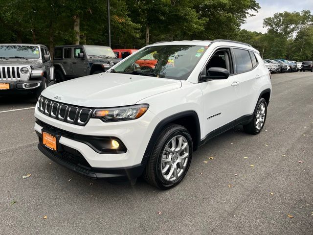 2022 Jeep Compass Latitude Lux