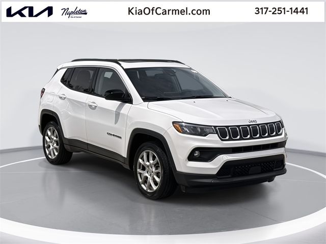 2022 Jeep Compass Latitude Lux
