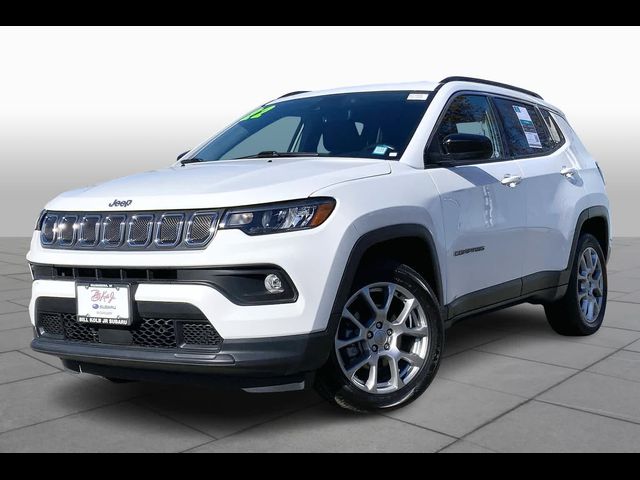 2022 Jeep Compass Latitude Lux