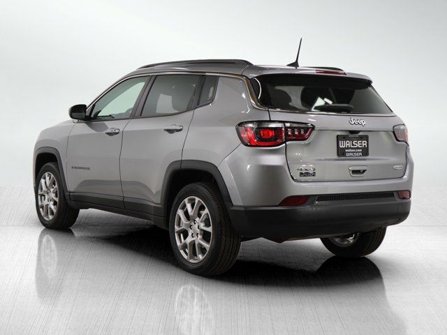 2022 Jeep Compass Latitude Lux