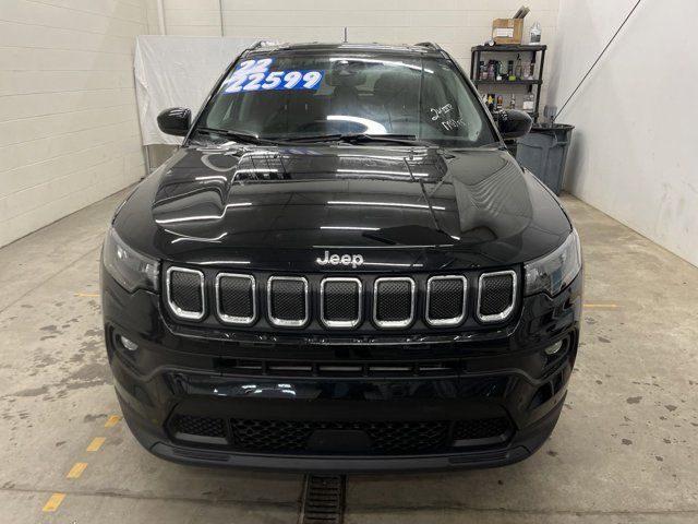 2022 Jeep Compass Latitude Lux