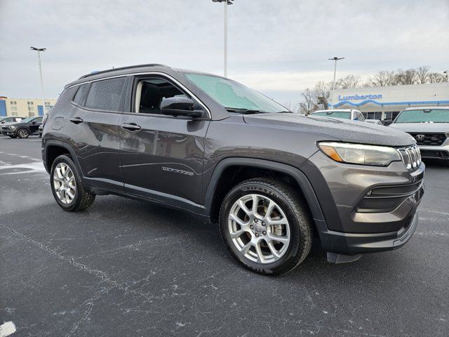 2022 Jeep Compass Latitude Lux