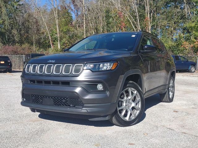 2022 Jeep Compass Latitude Lux