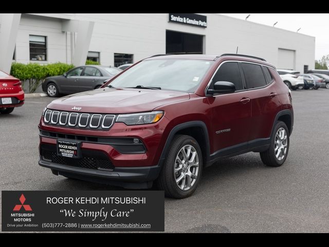 2022 Jeep Compass Latitude Lux