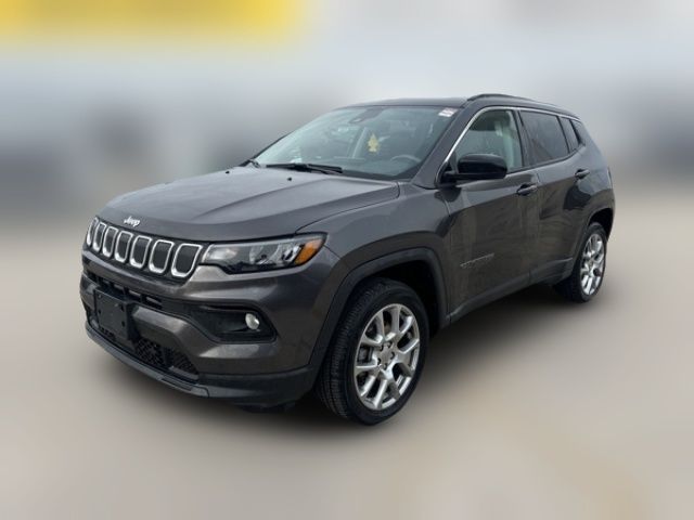 2022 Jeep Compass Latitude Lux