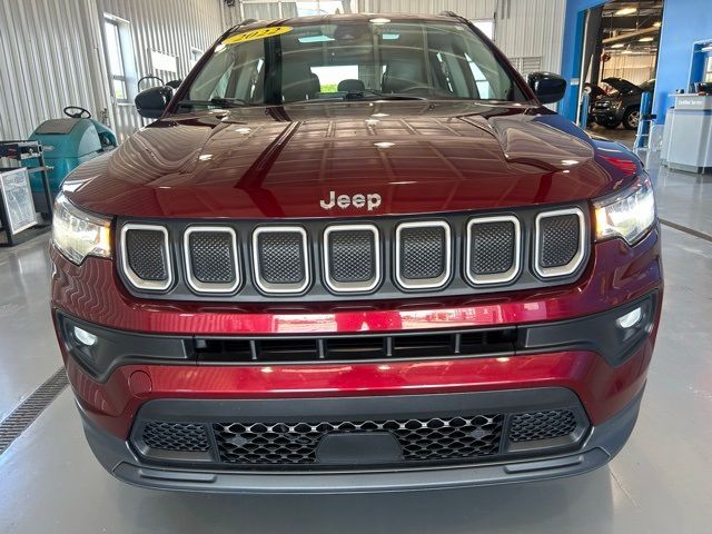 2022 Jeep Compass Latitude Lux