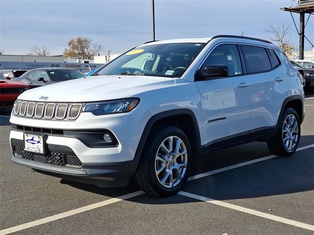 2022 Jeep Compass Latitude Lux