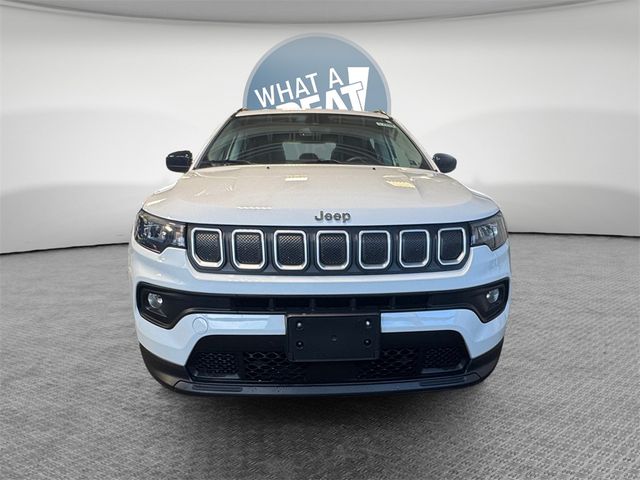 2022 Jeep Compass Latitude Lux