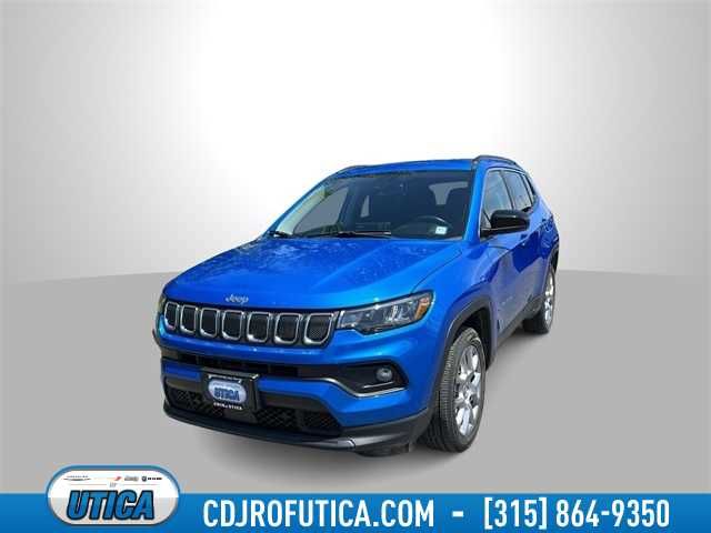 2022 Jeep Compass Latitude Lux