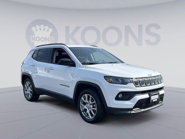 2022 Jeep Compass Latitude Lux