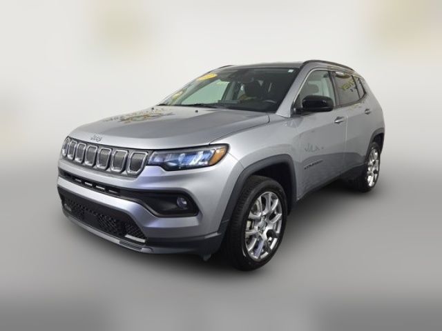 2022 Jeep Compass Latitude Lux