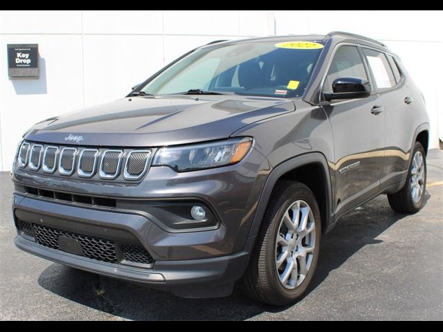 2022 Jeep Compass Latitude Lux