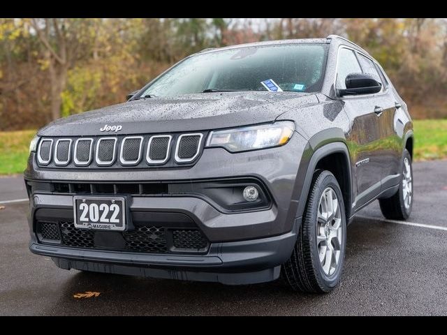 2022 Jeep Compass Latitude Lux