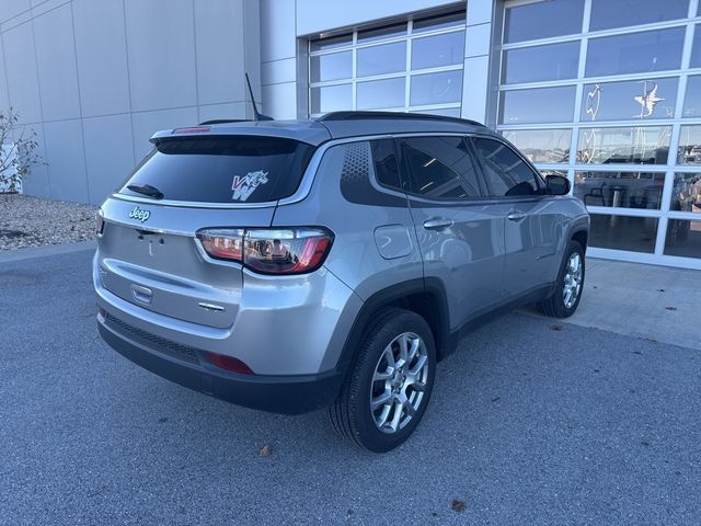 2022 Jeep Compass Latitude Lux