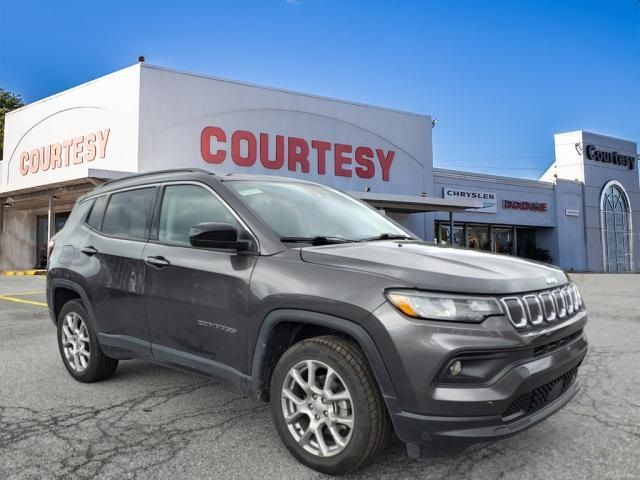 2022 Jeep Compass Latitude Lux