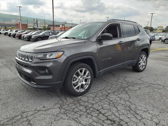 2022 Jeep Compass Latitude Lux