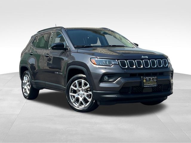 2022 Jeep Compass Latitude Lux