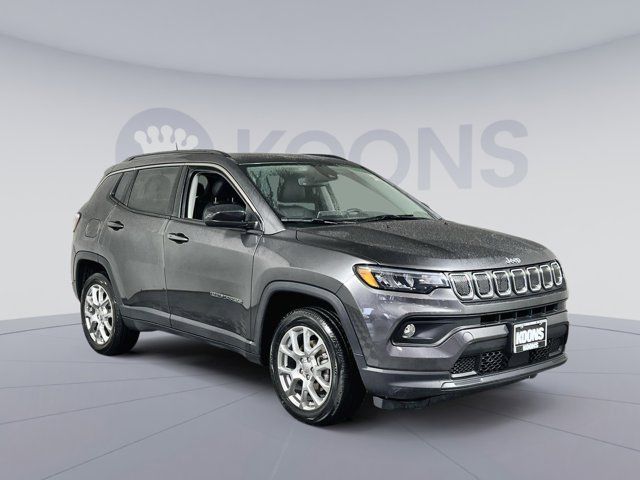 2022 Jeep Compass Latitude Lux