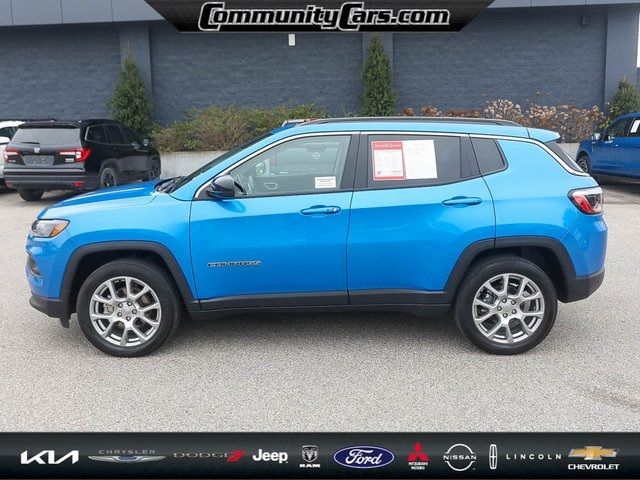 2022 Jeep Compass Latitude Lux