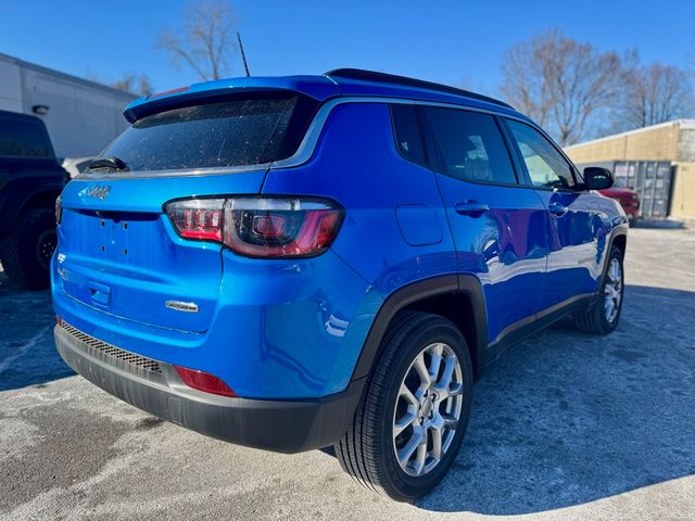 2022 Jeep Compass Latitude Lux