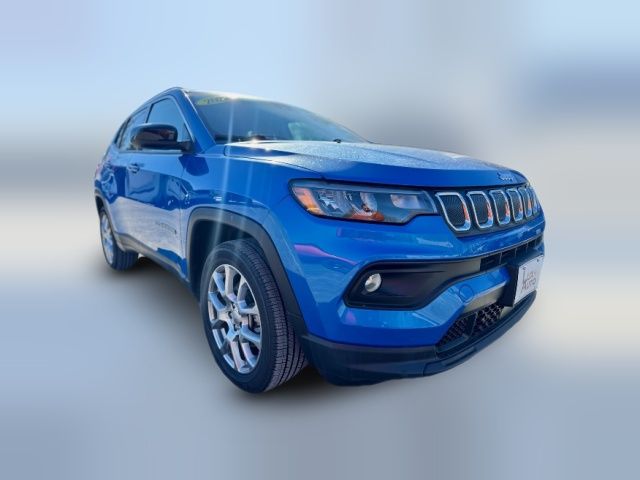 2022 Jeep Compass Latitude Lux