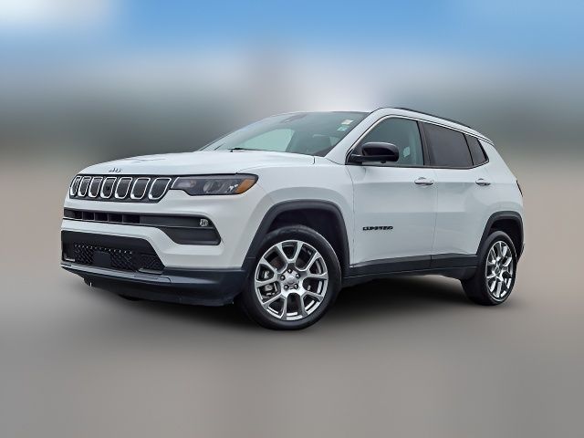 2022 Jeep Compass Latitude Lux