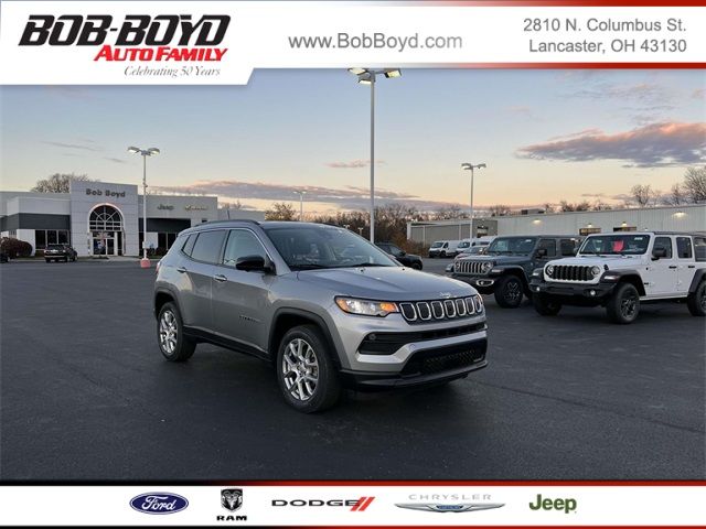 2022 Jeep Compass Latitude Lux