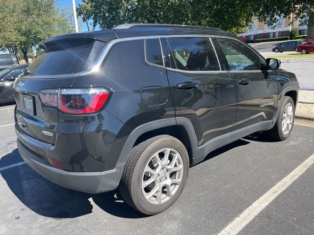 2022 Jeep Compass Latitude Lux