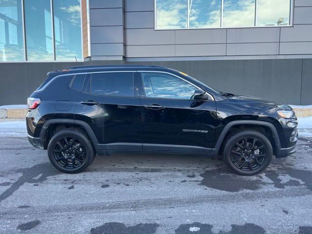 2022 Jeep Compass Latitude Lux