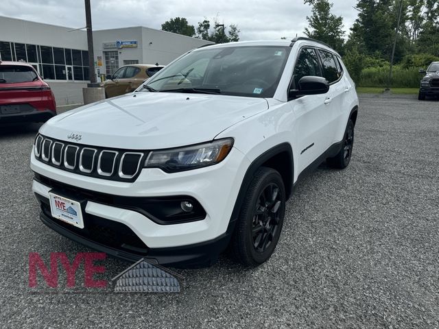 2022 Jeep Compass Latitude Lux