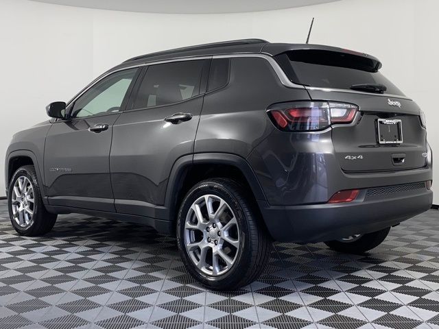 2022 Jeep Compass Latitude Lux