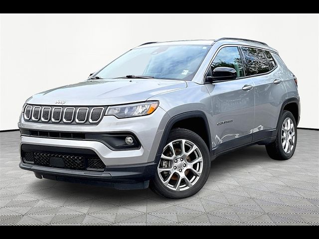 2022 Jeep Compass Latitude Lux