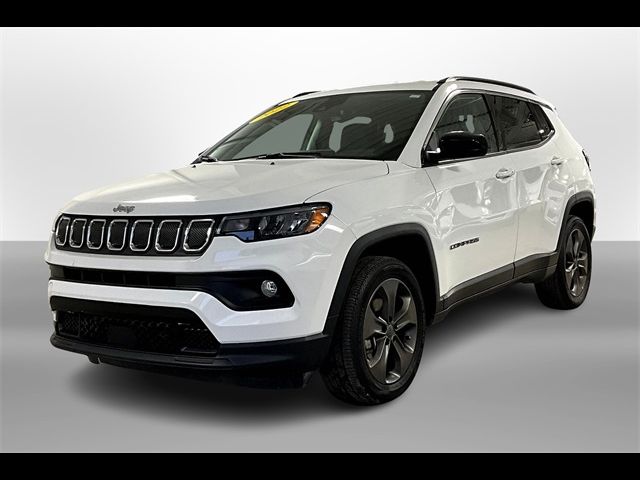 2022 Jeep Compass Latitude Lux