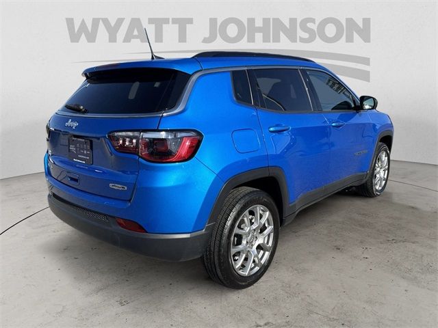 2022 Jeep Compass Latitude Lux