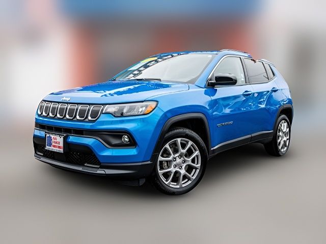 2022 Jeep Compass Latitude Lux