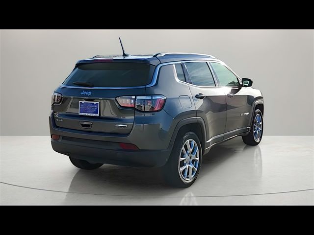 2022 Jeep Compass Latitude Lux